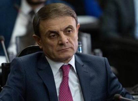 Экс-начальник Полиции Армении призвал сотрудников системы не выполнять незаконные приказы властей